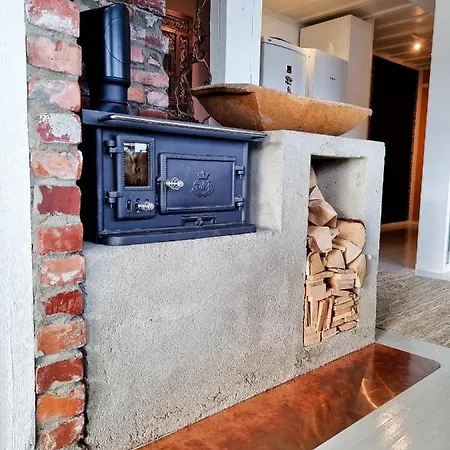 Koselig Leilighet Midt I Sentrum